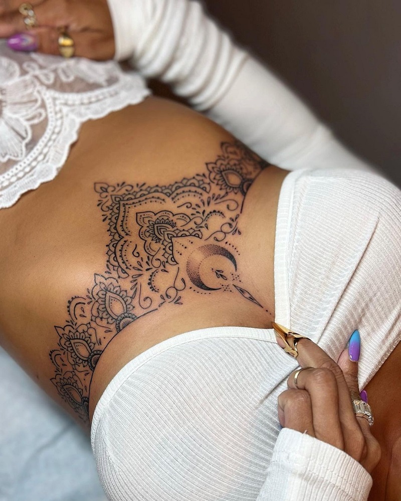 Underbust tattoo10